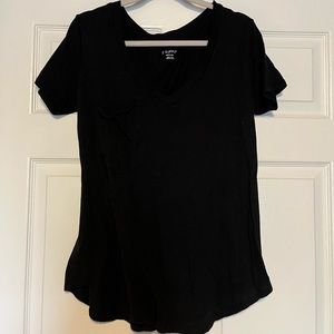 Z Supply V neck T-shirt